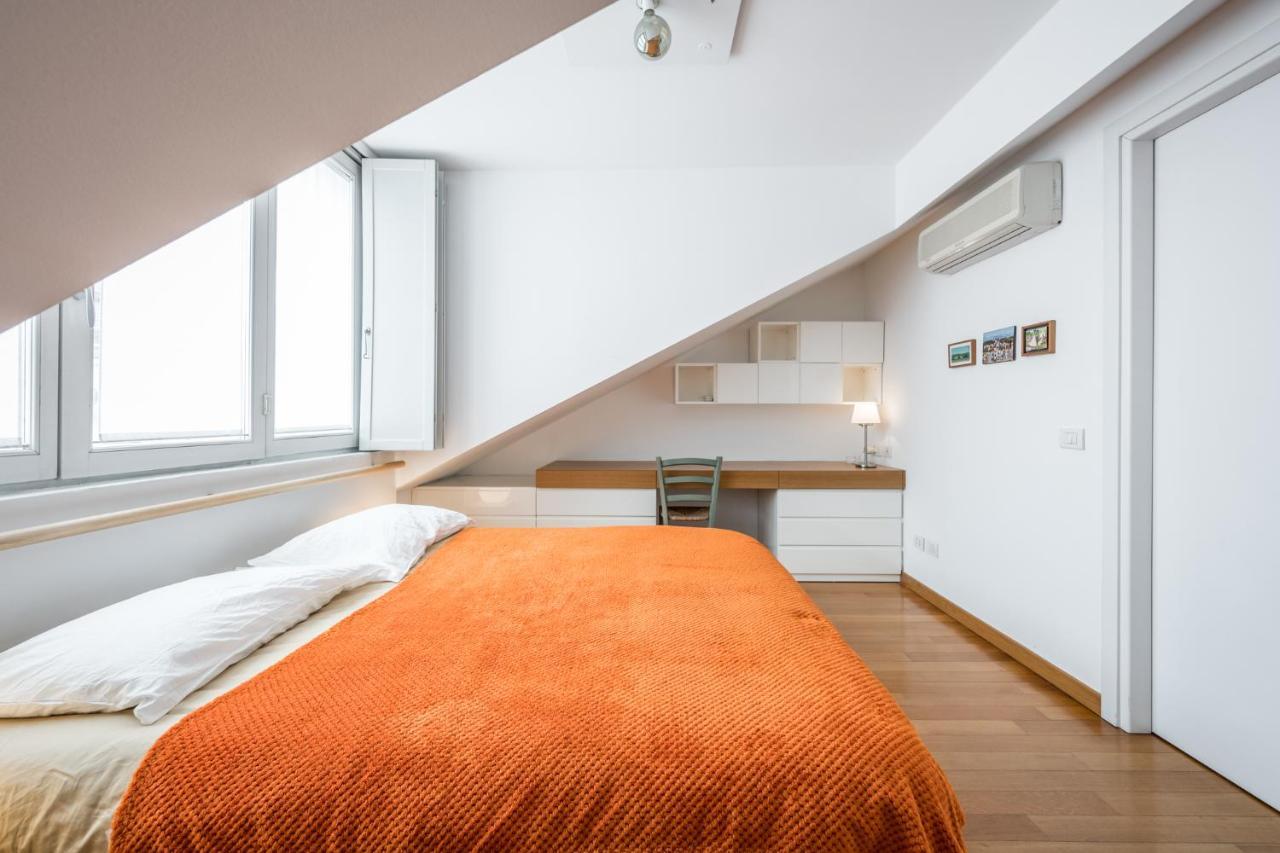 Appartamento The Orange Attic - Navigli Area Milano Esterno foto